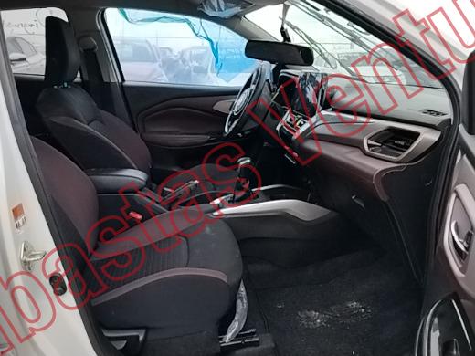 SUZUKI FRONX 2025, foto 12 de 19