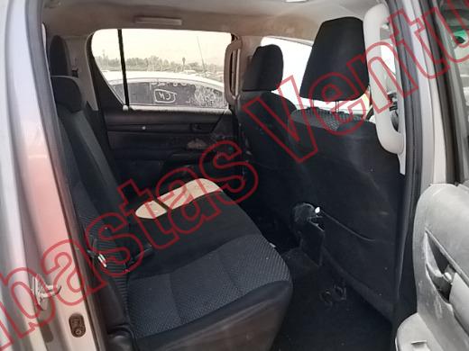 TOYOTA HILUX 2018, foto 13 de 19
