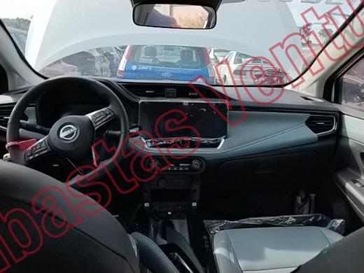 NISSAN VERSA 2026, foto 14 de 19