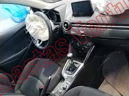 MAZDA MAZDA 2 2025, foto 14 de 19