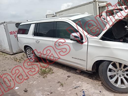 CHEVROLET SUBURBAN 2023, foto 4 de 19
