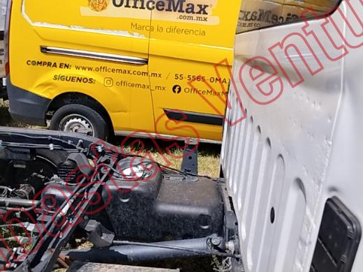 NISSAN NP 300 2023, foto 13 de 19