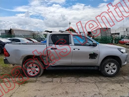 TOYOTA HILUX 2019, foto 4 de 19