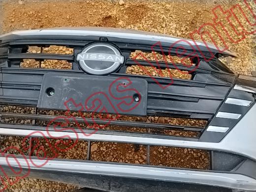 NISSAN VERSA 2025, foto 18 de 19
