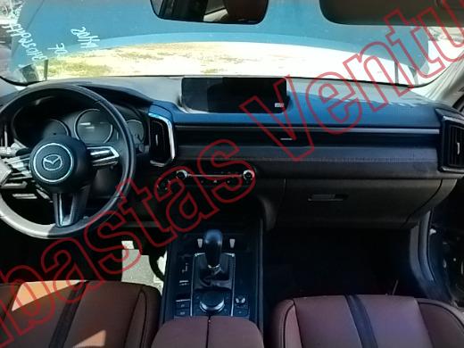 MAZDA CX-50 2025, foto 14 de 19