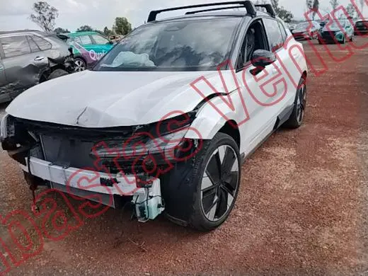 VOLVO EX30 2025, foto 1 de 19