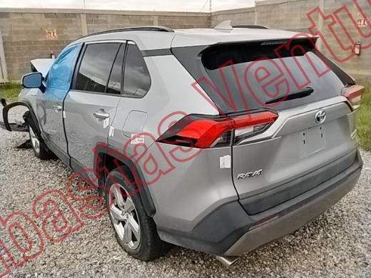 TOYOTA RAV4 2021, foto 7 de 19