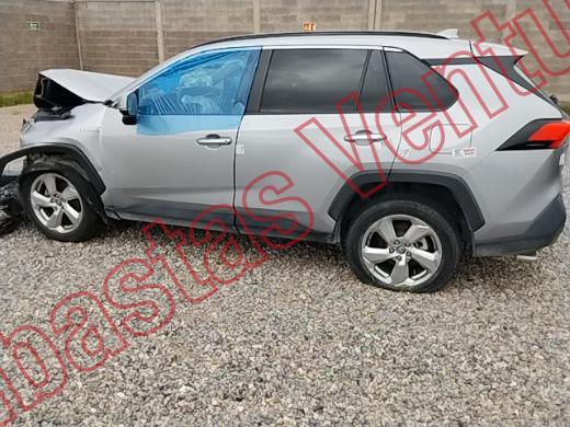 TOYOTA RAV4 2021, foto 8 de 19