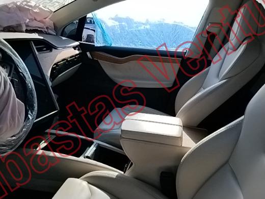 TESLA X 2019, foto 17 de 19