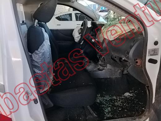 NISSAN PICK UP 2025, foto 13 de 19