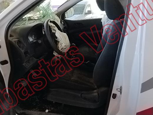 NISSAN PICK UP 2025, foto 17 de 19
