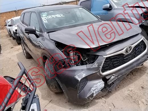 TOYOTA HIGHLANDER 2022, foto 4 de 19