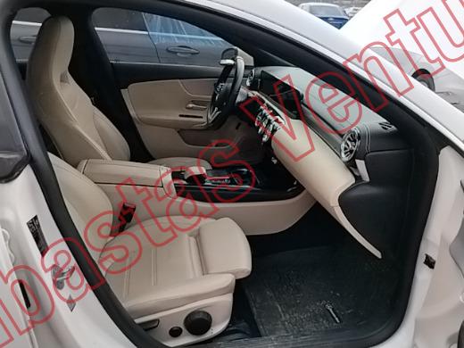 MERCEDES BENZ CLASE CLA 200 2021, foto 12 de 19