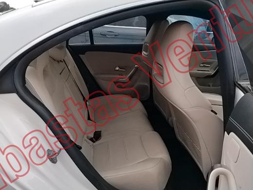 MERCEDES BENZ CLASE CLA 200 2021, foto 13 de 19
