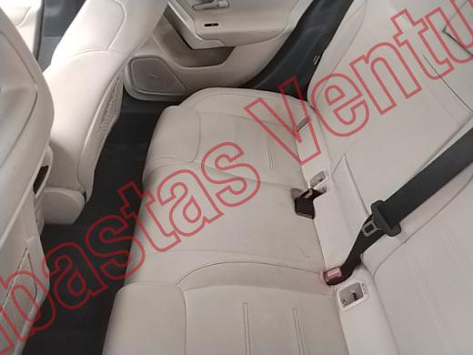 MERCEDES BENZ CLASE CLA 200 2021, foto 16 de 19