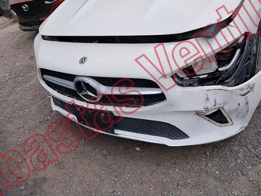 MERCEDES BENZ CLASE CLA 200 2021, foto 18 de 19