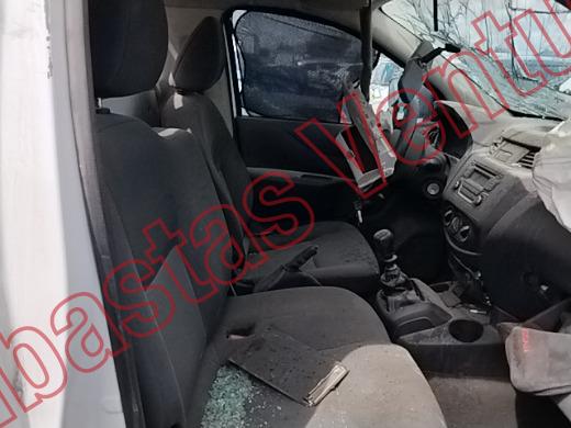 NISSAN NP 300 2023, foto 12 de 19