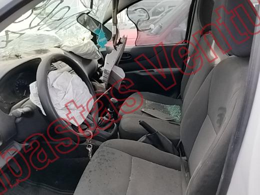 NISSAN NP 300 2023, foto 17 de 19