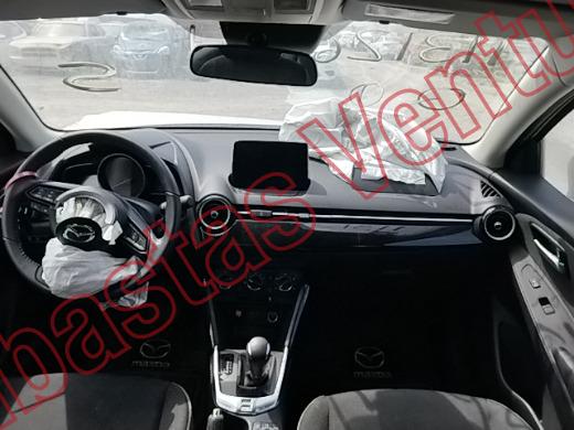 MAZDA MAZDA 2 2026, foto 14 de 19
