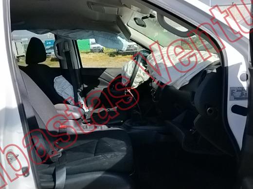 NISSAN FRONTIER 2024, foto 12 de 19