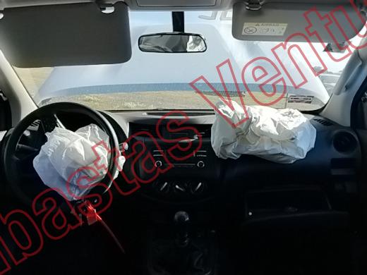 NISSAN FRONTIER 2024, foto 14 de 19