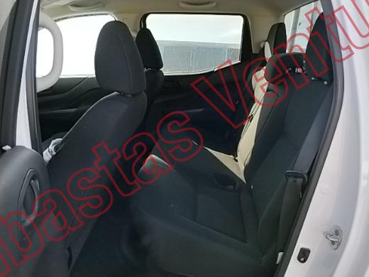 NISSAN FRONTIER 2024, foto 16 de 19
