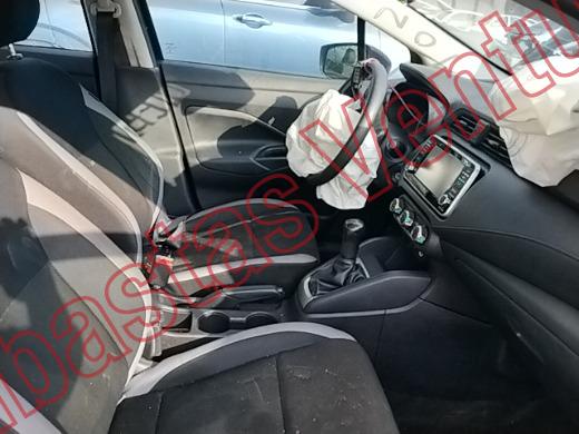 NISSAN VERSA 2025, foto 12 de 19