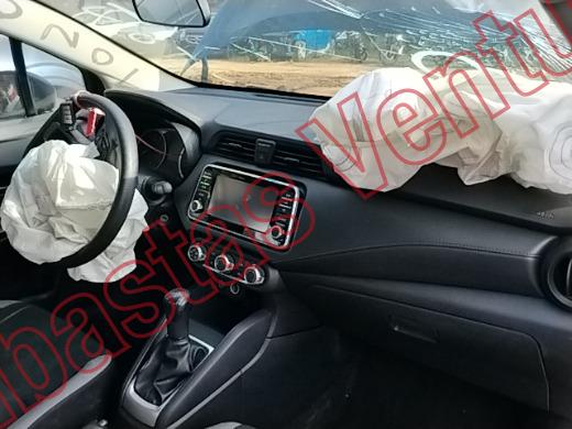 NISSAN VERSA 2025, foto 14 de 19