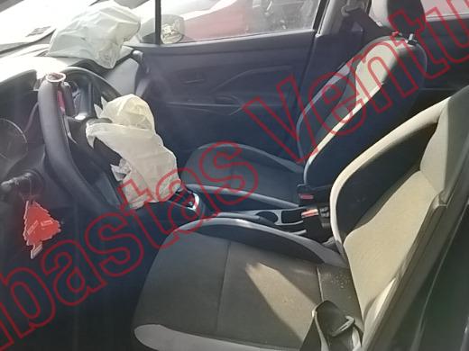NISSAN VERSA 2025, foto 17 de 19