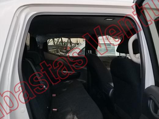 NISSAN FRONTIER 2025, foto 13 de 19