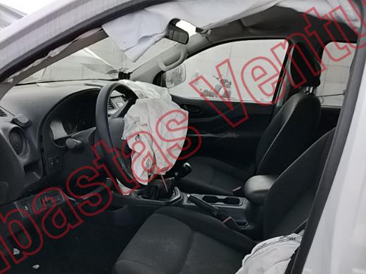NISSAN FRONTIER 2025, foto 17 de 19