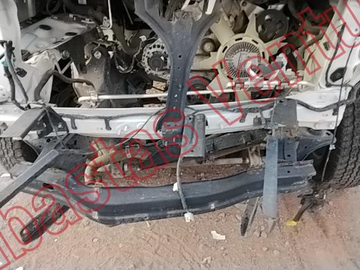 NISSAN FRONTIER 2025, foto 18 de 19