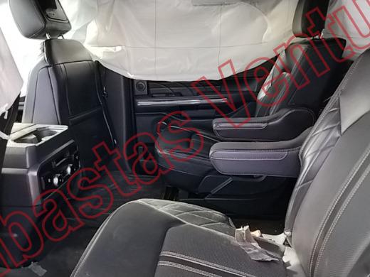 FORD EXPEDITION 2024, foto 16 de 19