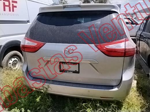TOYOTA SIENNA 2019, foto 6 de 19