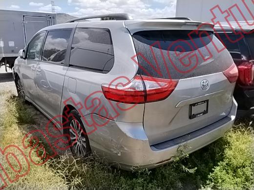 TOYOTA SIENNA 2019, foto 7 de 19