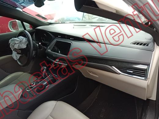 CADILLAC XT4 2019, foto 14 de 19