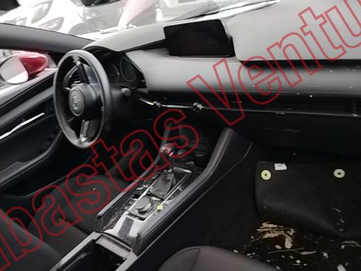 MAZDA M3H 2024, foto 14 de 19