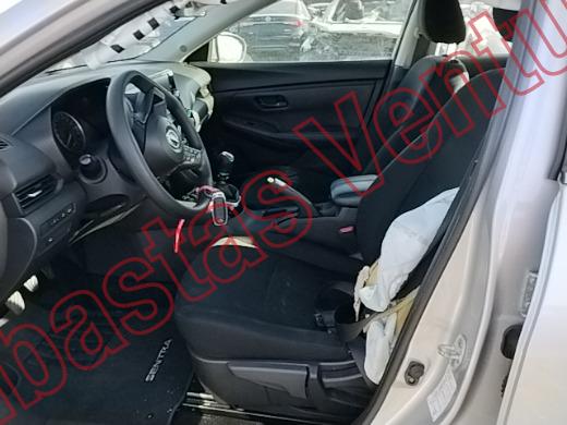 NISSAN SENTRA 2024, foto 17 de 19