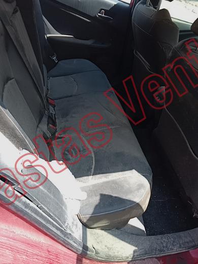 TOYOTA PRIUS 2021, foto 13 de 19