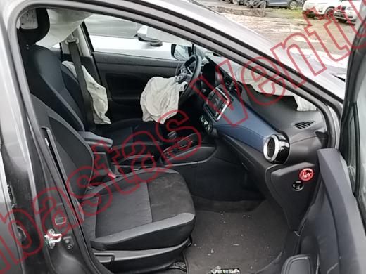 NISSAN VERSA 2025, foto 12 de 19
