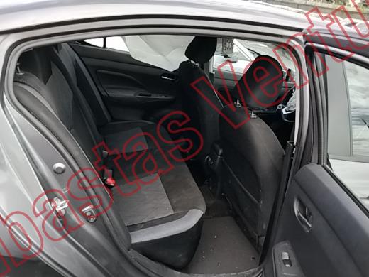 NISSAN VERSA 2025, foto 13 de 19
