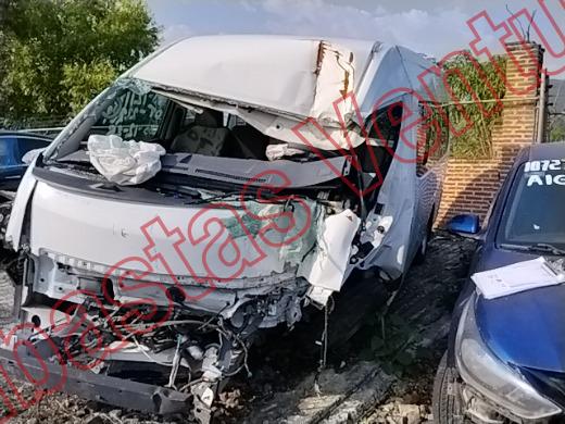 NISSAN URVAN 2024, foto 1 de 19