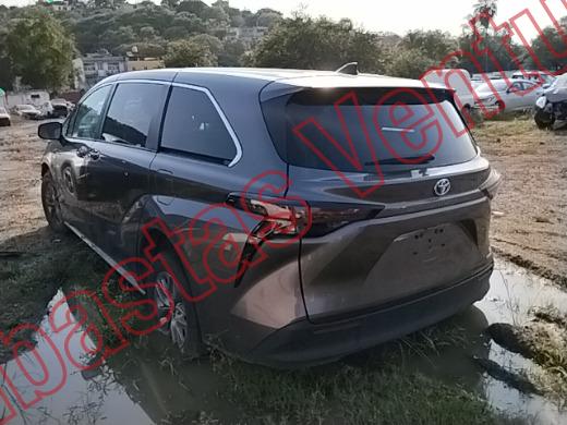 TOYOTA SIENNA 2024, foto 7 de 19