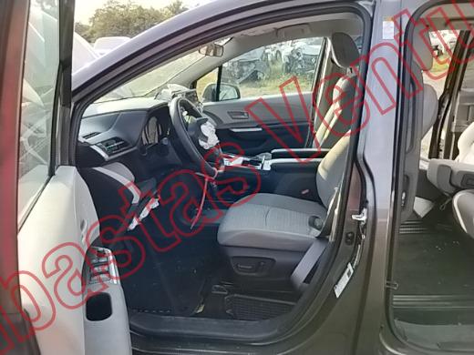TOYOTA SIENNA 2024, foto 17 de 19