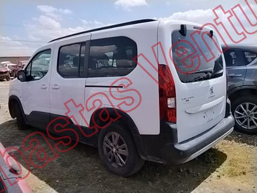 PEUGEOT RIFTER 2024, foto 8 de 19