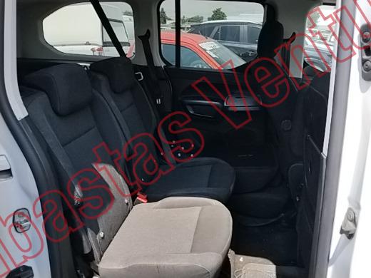 PEUGEOT RIFTER 2024, foto 13 de 19