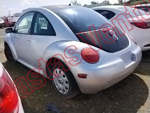 VOLKSWAGEN BEETLE 2002, foto 8 de 19