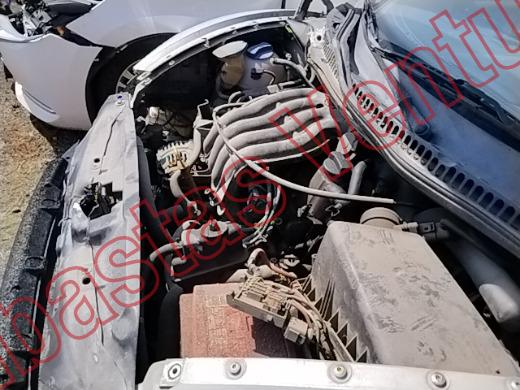 VOLKSWAGEN BEETLE 2002, foto 9 de 19