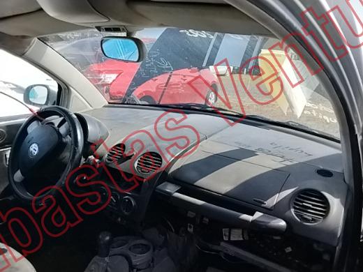 VOLKSWAGEN BEETLE 2002, foto 14 de 19