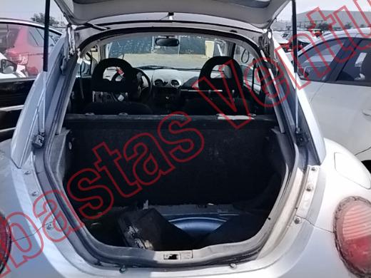 VOLKSWAGEN BEETLE 2002, foto 15 de 19